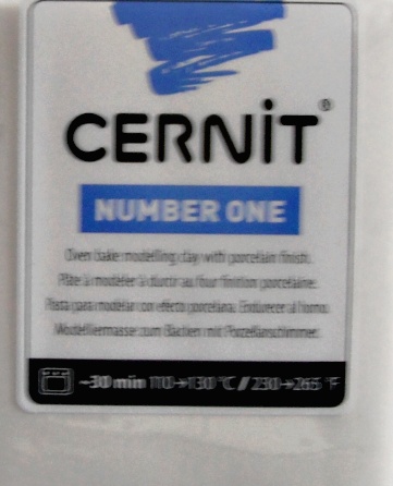 Cernit 56g - b�l� kryc�