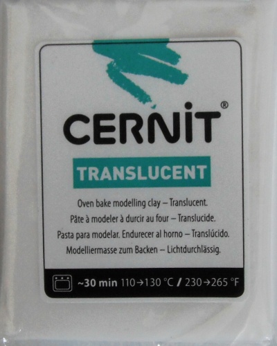 Cernit 56g - transparentn� b�l� (pr�svitn�)