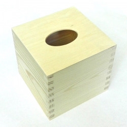 Dřevěná krabička na kapesníky čtvercová - typ 2