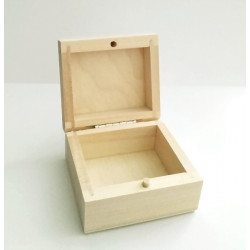 Dřevěná mini krabička 6,5x6,8x4cm