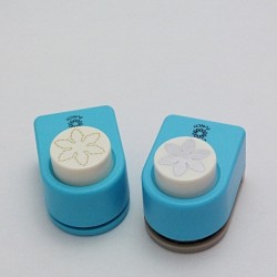 Set embossing. a děrovací razidlo - vánoční hvězda 2,2cm
